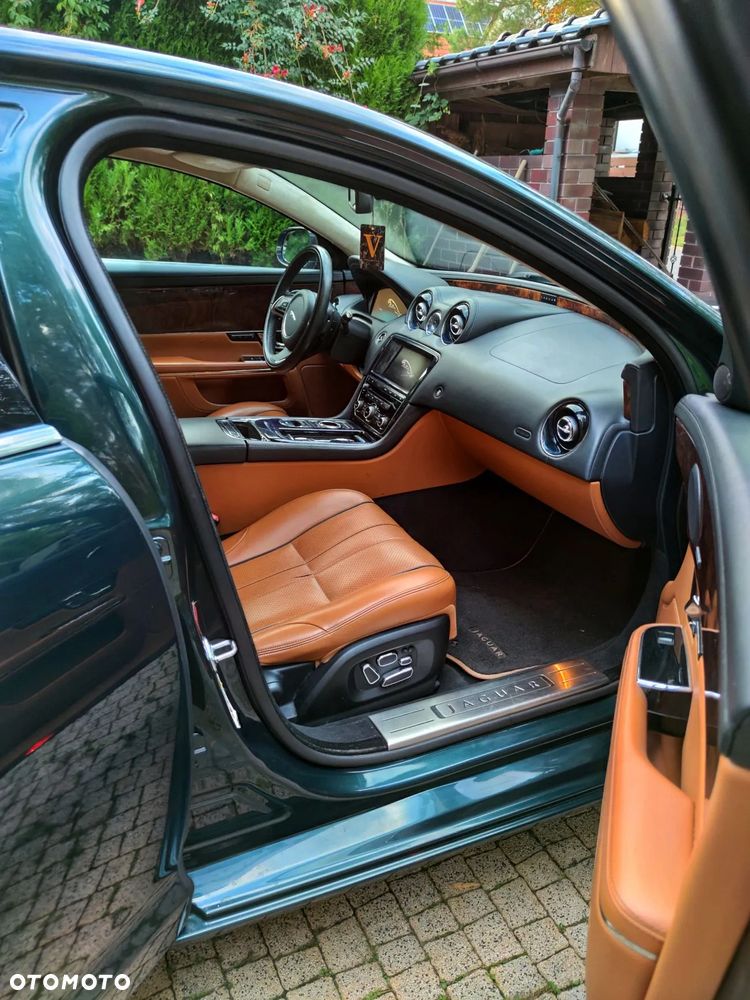 Jaguar XJ 3.0 T AWD Portfolio - 9