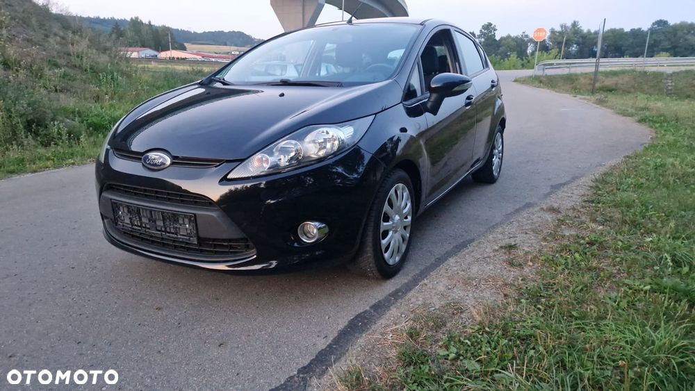 Ford Fiesta 1.25 Champions Edition - 1