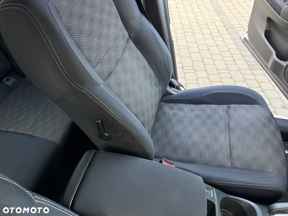 Nissan Qashqai 1.2 DIG-T N-Vision - 32