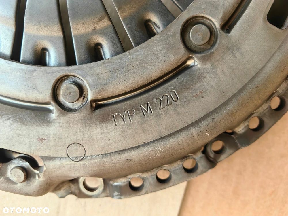 Sprzęgło kompletne sztywne VW AUDI SEAT SKODA 1.4 TFSI 122KM 03C141025G - 3