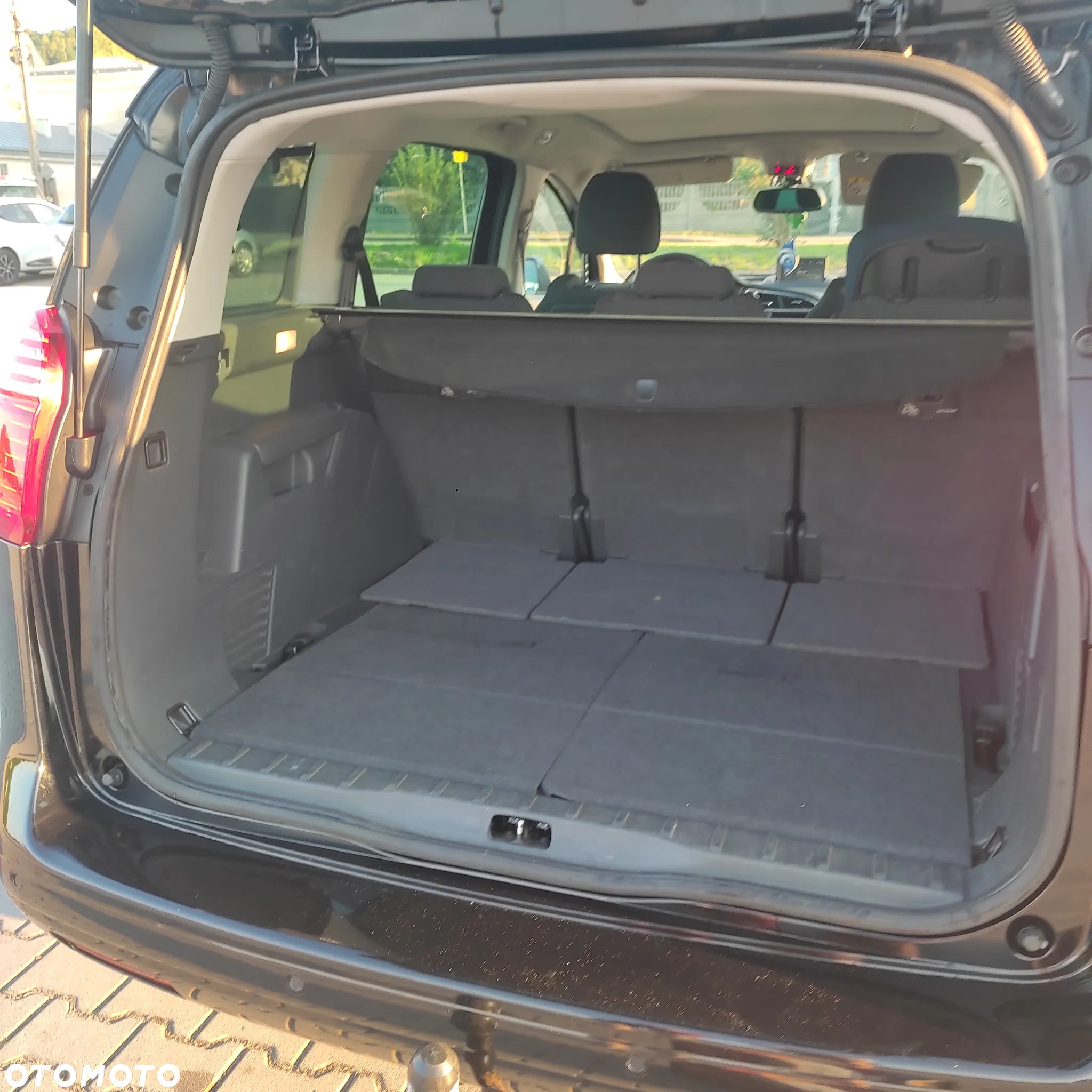 Peugeot 5008 1.6 BlueHDi Style 7os - 9