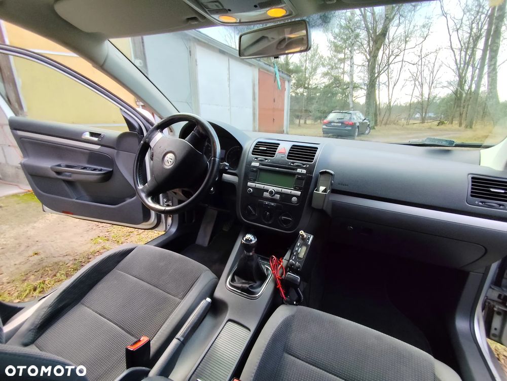 Volkswagen Golf 2.0 TDI Comfortline - 19