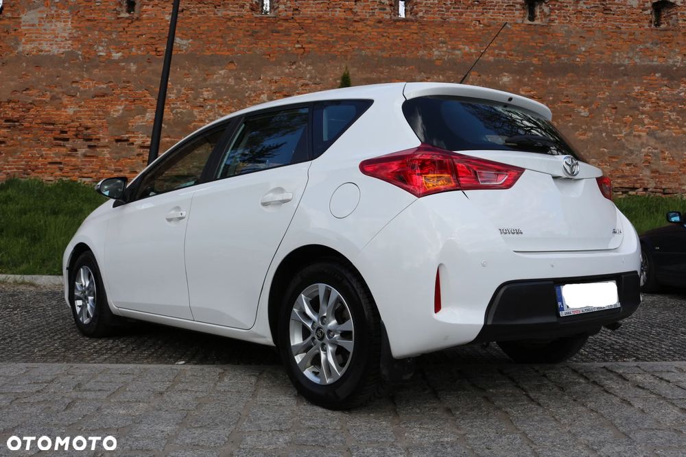 Toyota Auris 1.4 D-4D Active - 16