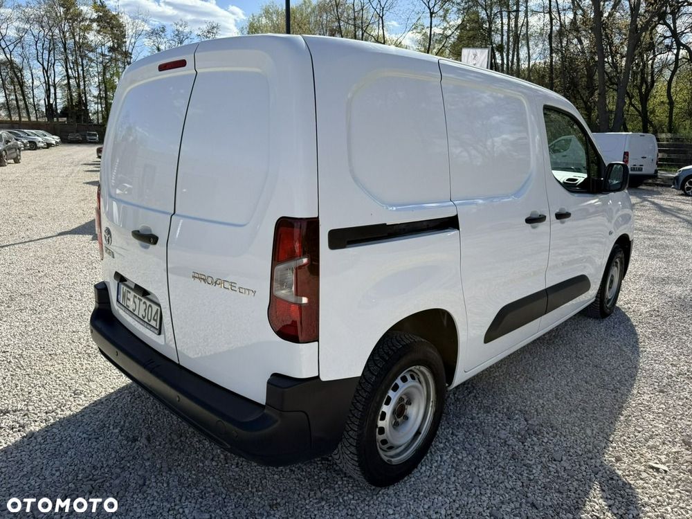 Toyota Proace City - 18
