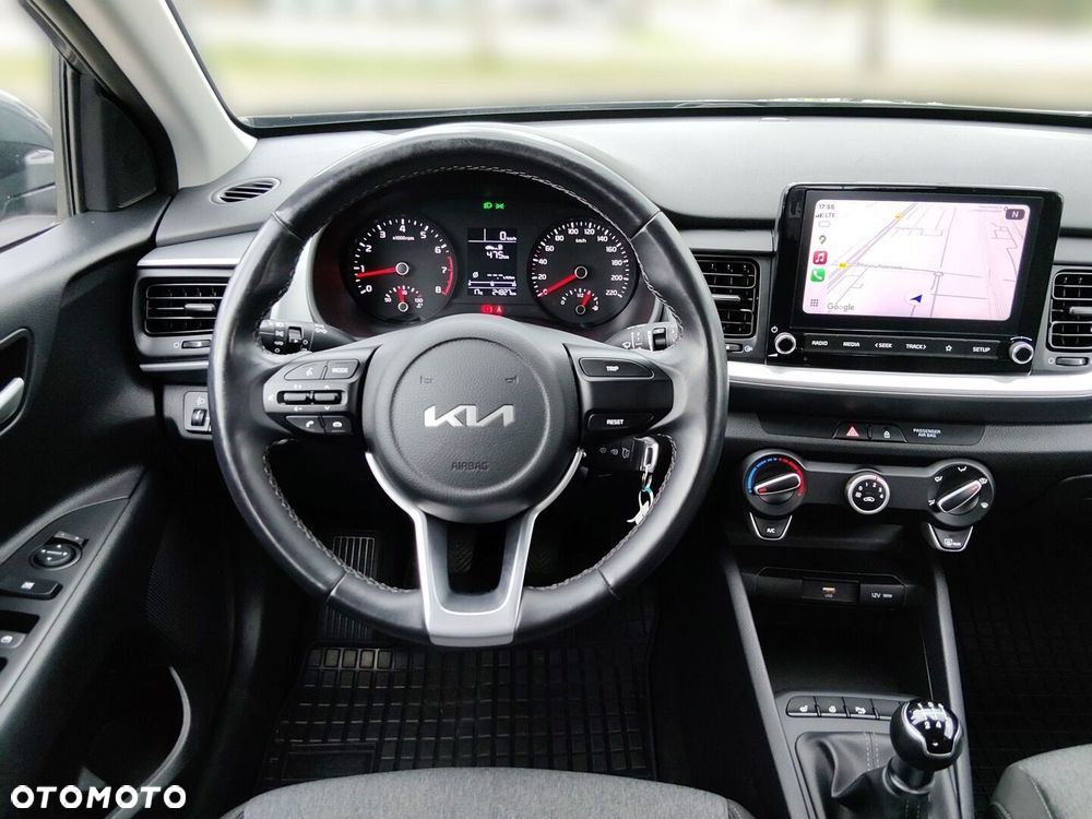 Kia Stonic 1.2 L - 12