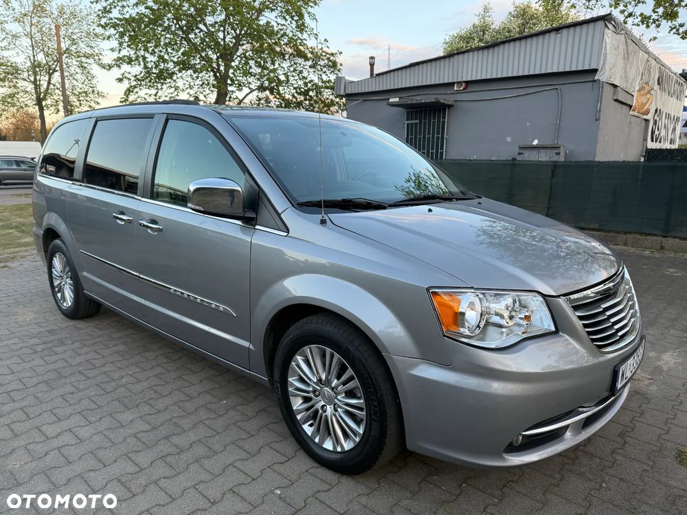 Chrysler Town & Country 3.6 Touring - 1