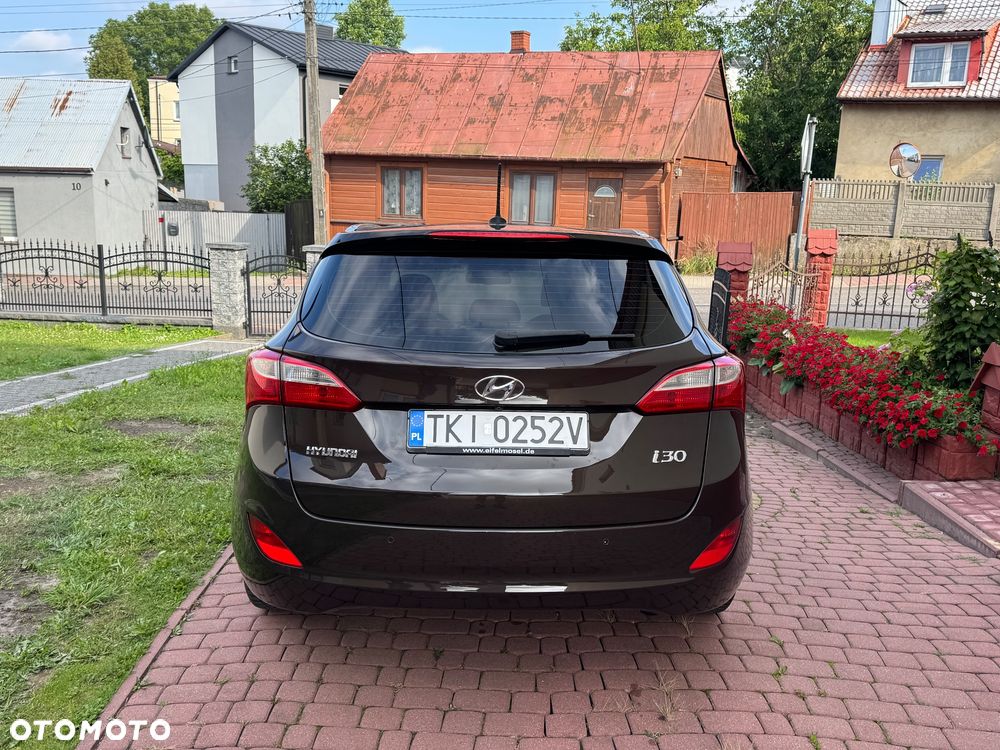 Hyundai i30 1.6 Fifa World Cup Edition - 4