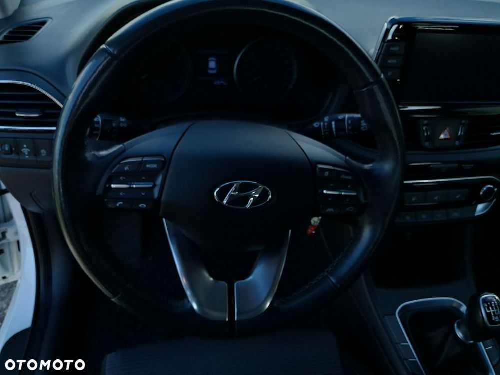 Hyundai i30 - 16