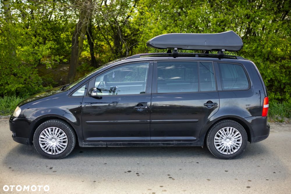 Volkswagen Touran 2.0 TDI Highline - 5