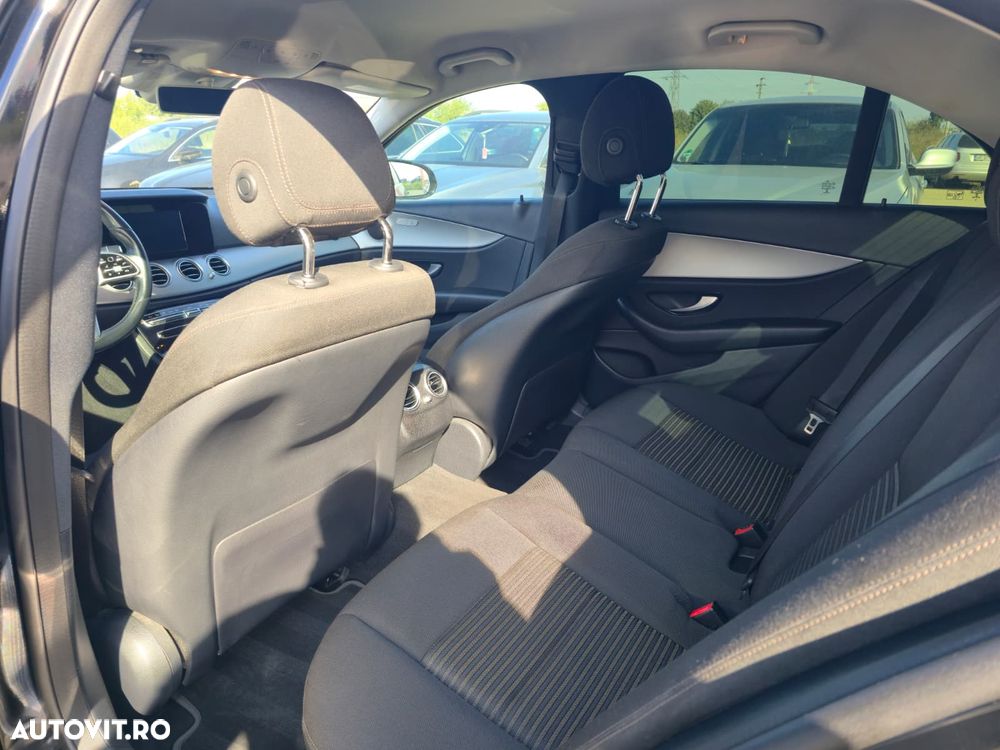 Mercedes-Benz E 220 d 4MATIC Aut. - 7