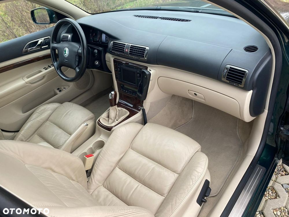 Skoda Superb 1.8 Turbo Exclusive - 5