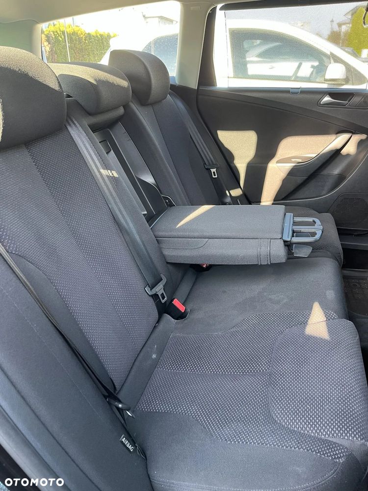 Volkswagen Passat 2.0 TDI DPF Comfortline - 5