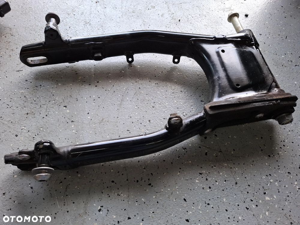 Triumph Bonneville T120 T100 wahacz - 1