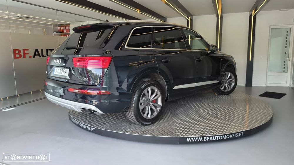 Audi Q7 3.0 TDI quattro S-line Tiptronic 7L - 21