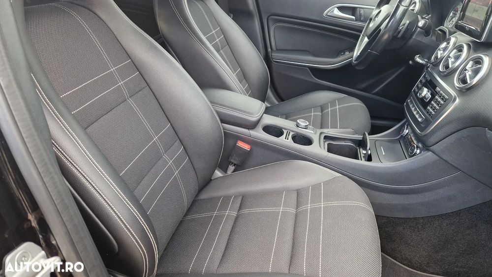 Mercedes-Benz A - 10