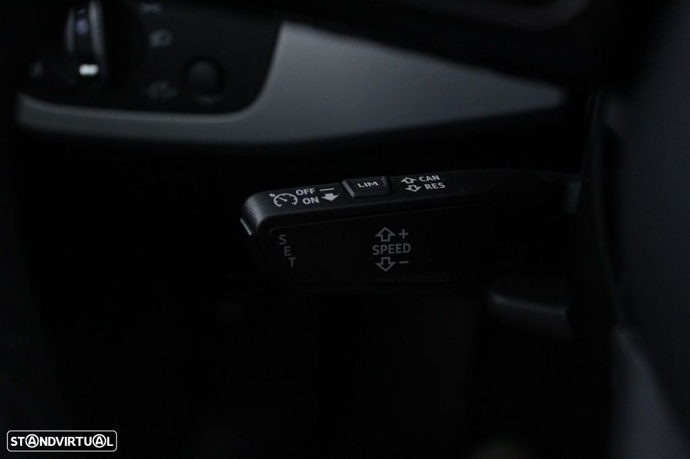 Audi A4 Avant 35 TDI S line S tronic - 26