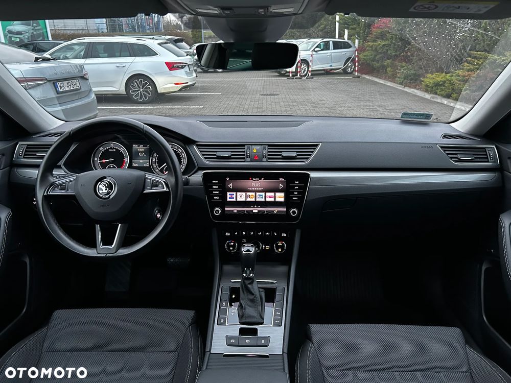 Skoda Superb 2.0 TDI SCR Style DSG - 28