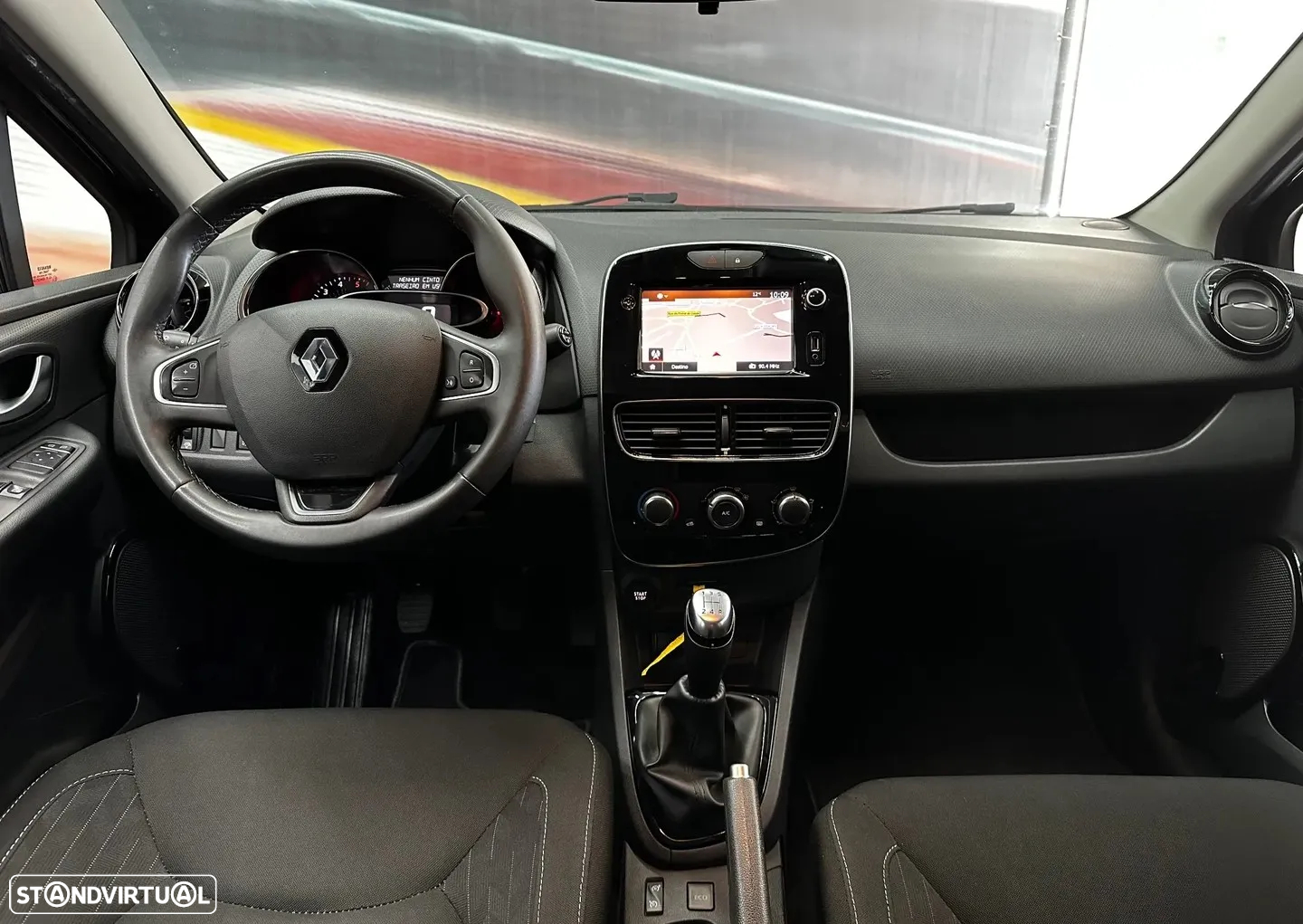 Renault Clio Sport Tourer 0.9 TCe Limited - 12