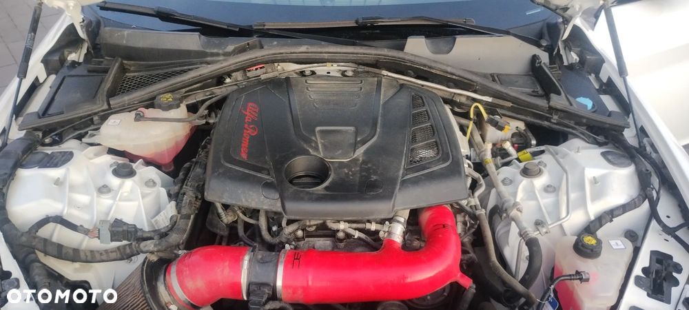 Alfa Romeo Giulia 2.0 Turbo - 17