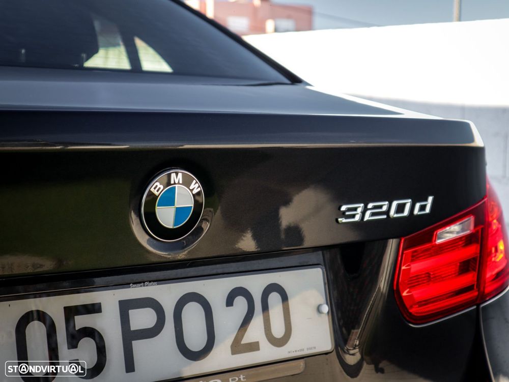 BMW 320 d EfficientDynamics Auto Line Sport - 10