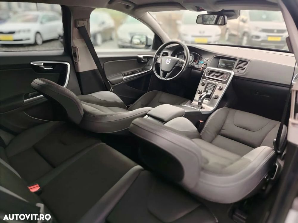 Volvo V60 D3 Geartronic Edition - 12