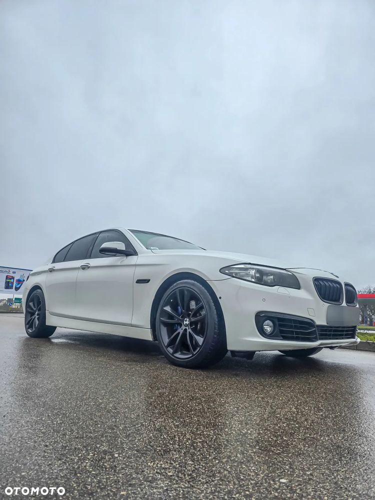 BMW Seria 5 535i xDrive Luxury Line - 34