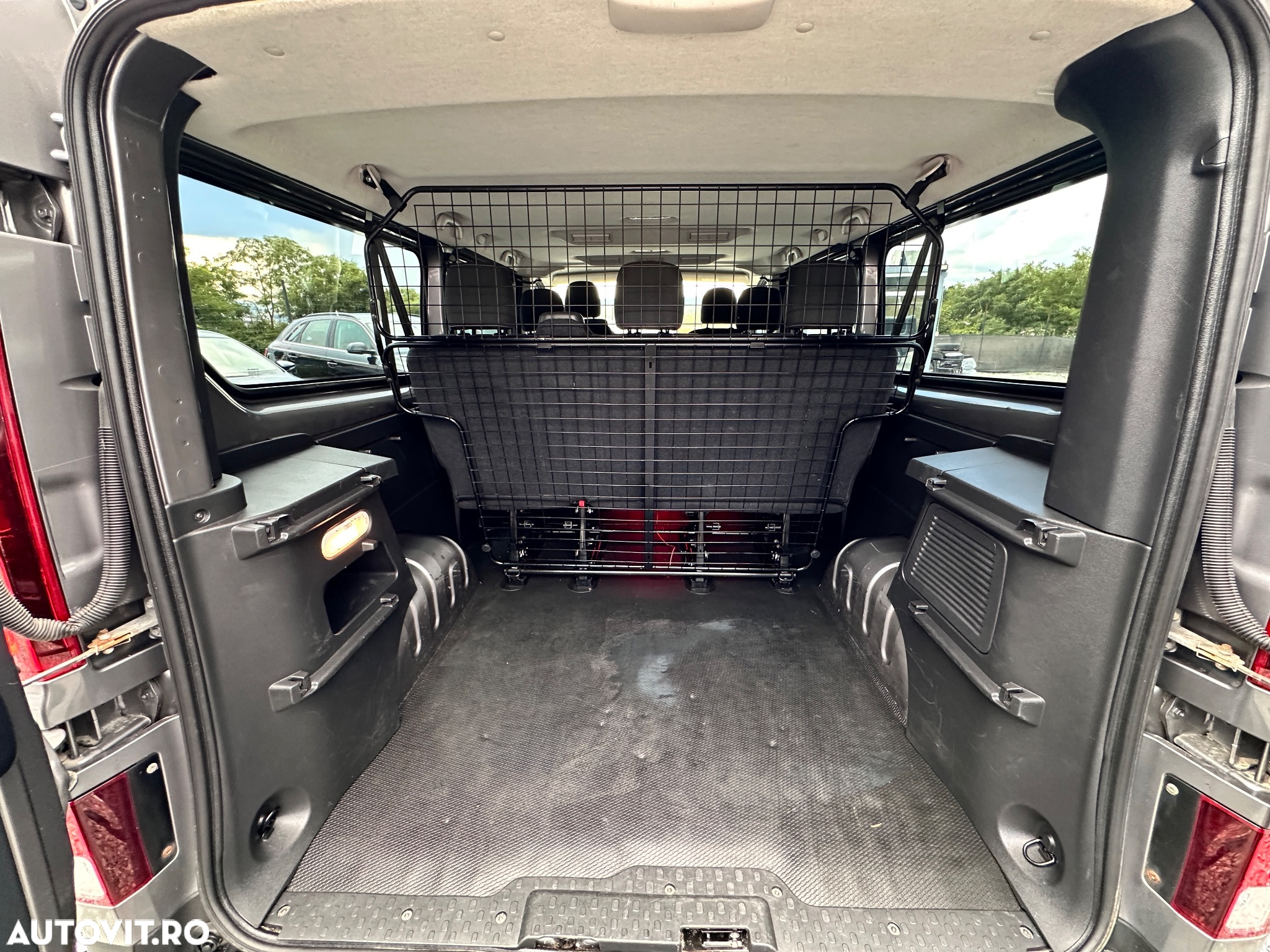 Renault Trafic ENERGY dCi 145 Grand Spaceclass - 8
