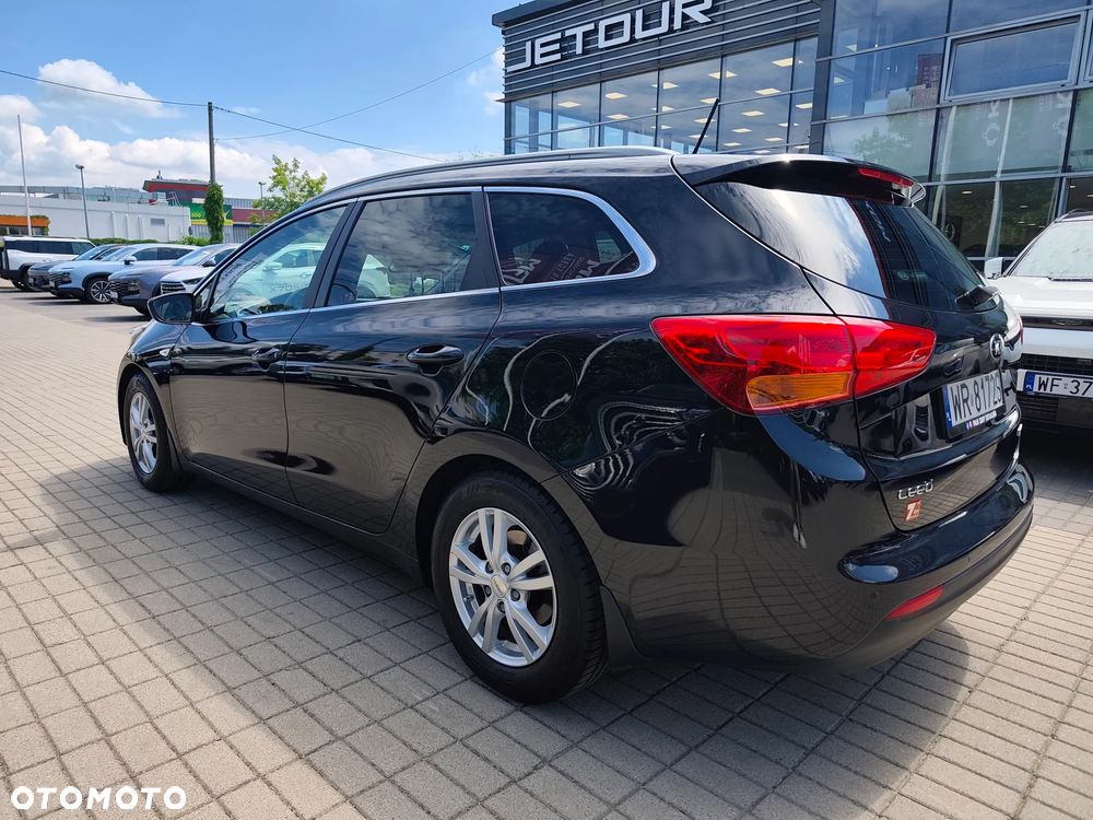Kia Ceed 1.6 GDI L - 4