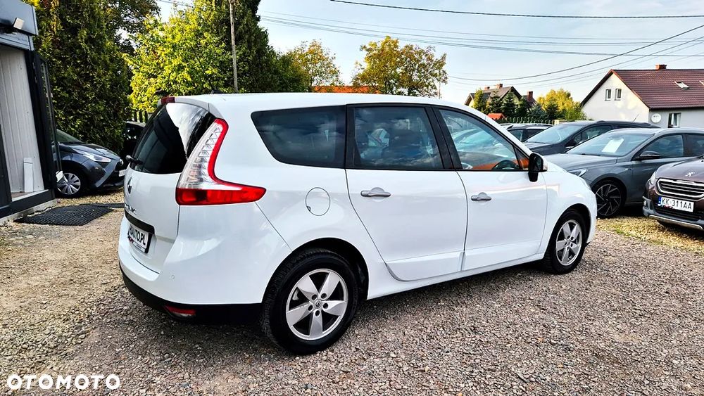 Renault Grand Scenic 2.0 16V 140 CVT Luxe - 11