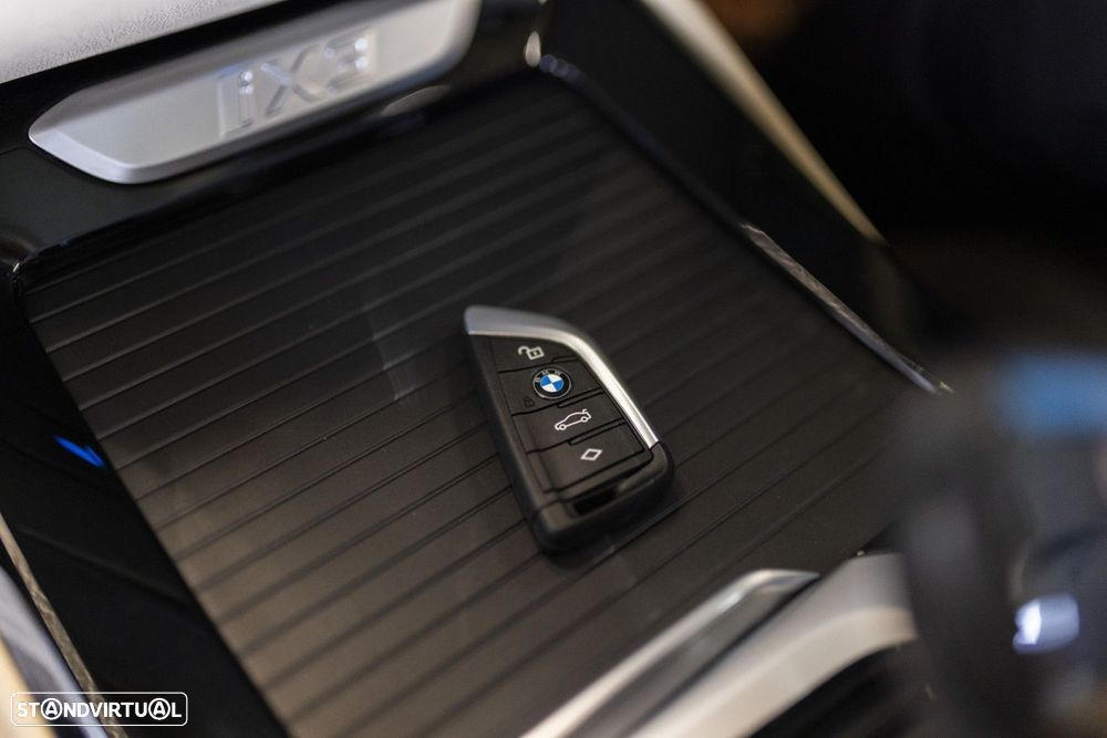 BMW iX3 Inspiring - 50