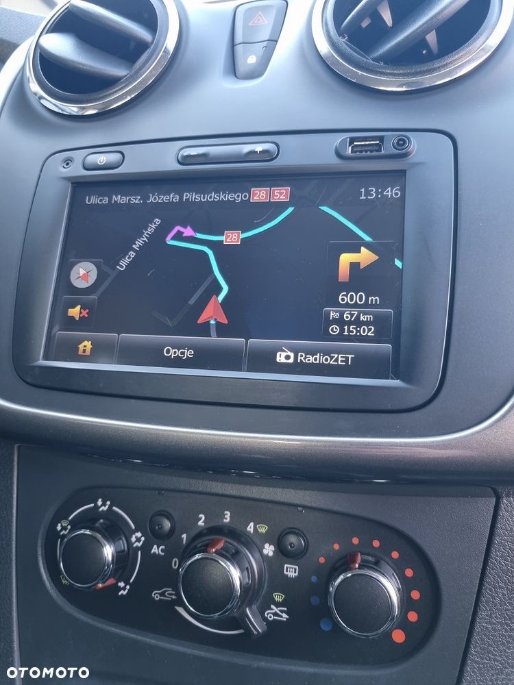 Dacia Sandero 1.2 16V 75 Laureate - 14