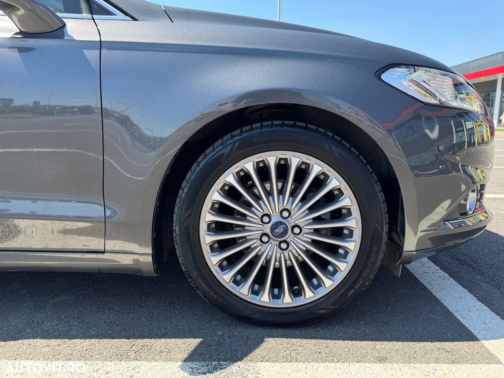 Ford Mondeo 2.0 TDCi Powershift Titanium - 35