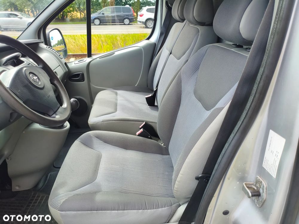 Opel Vivaro - 20