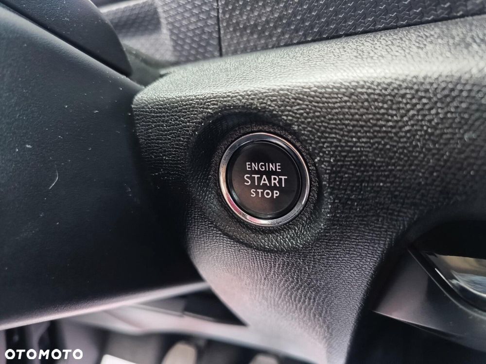 Citroën C4 1.2 PureTech Shine S&S - 25