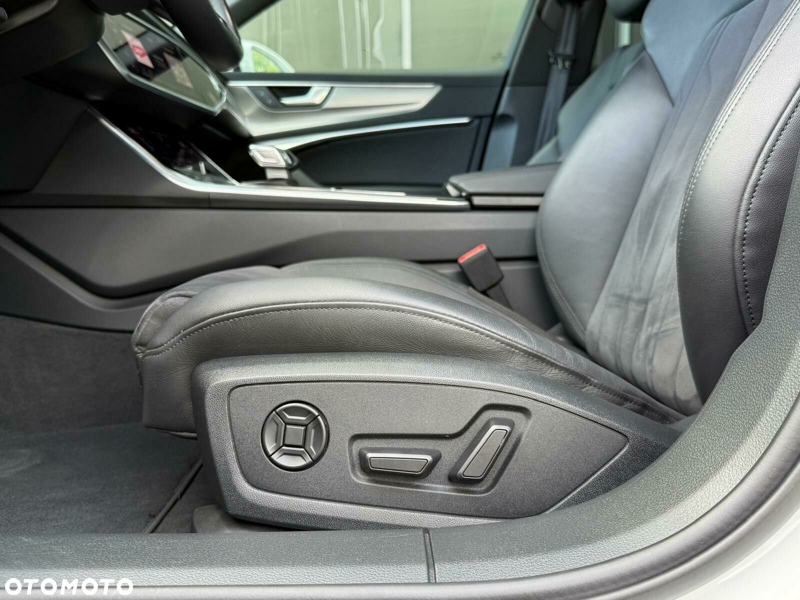 Audi A6 - 12