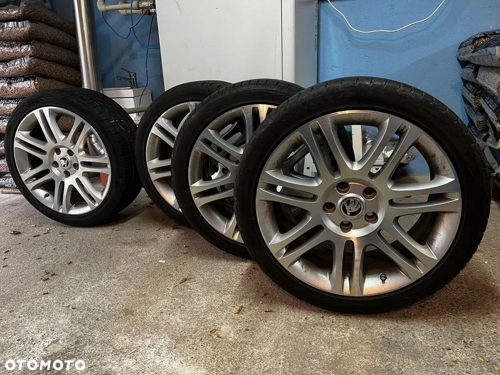 Skoda Superb 2.0 TDI Ambition - 21