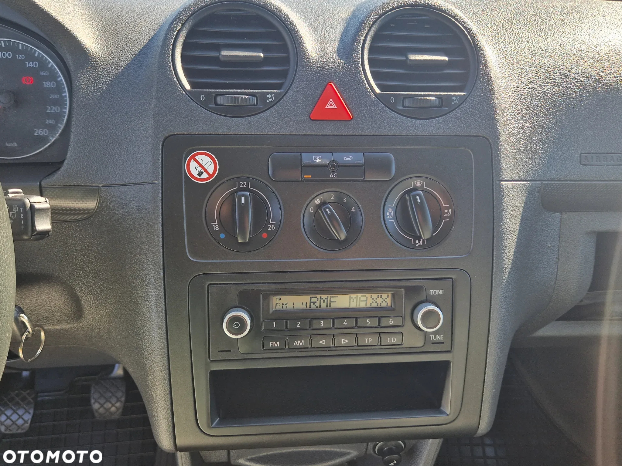 Volkswagen CADDY - 9
