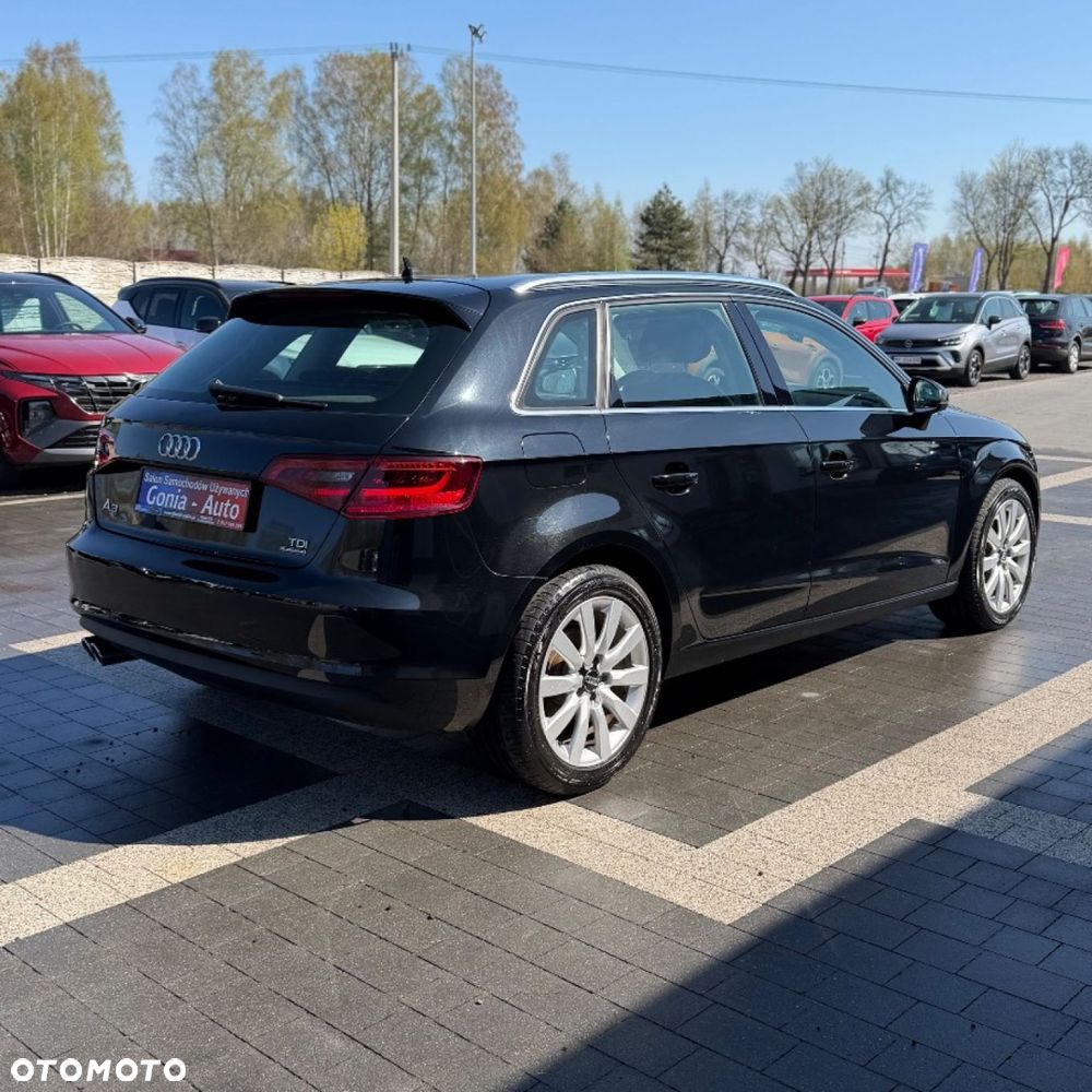 Audi A3 Sportback - 11