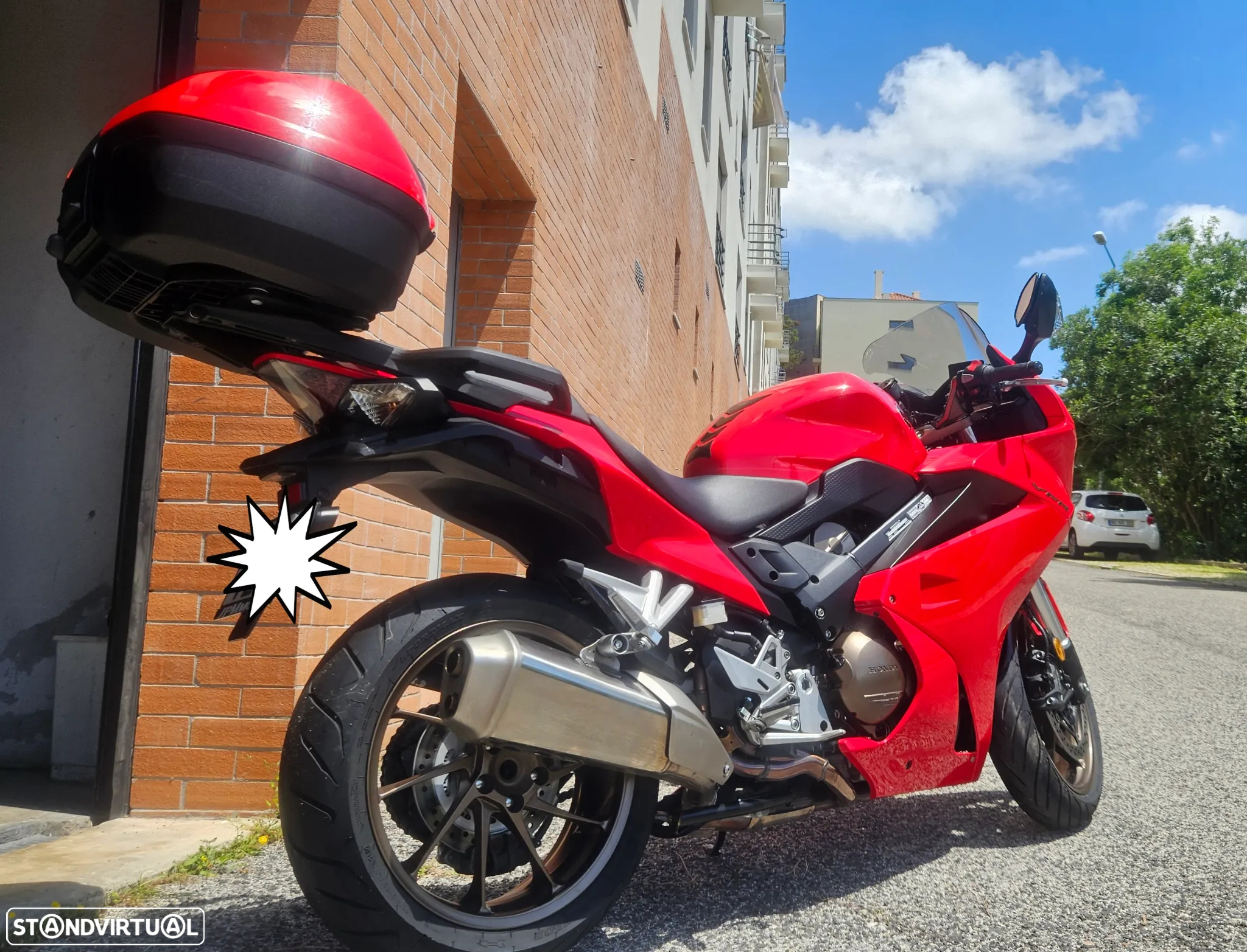 Honda VFR VFR800F RC93 Red - 3
