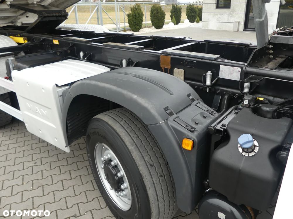 MAN TGS 41.470 / 8x8 / WYWROTKA KH-KIPPER / MANUAL / NISKI PRZEBIEG / - 18