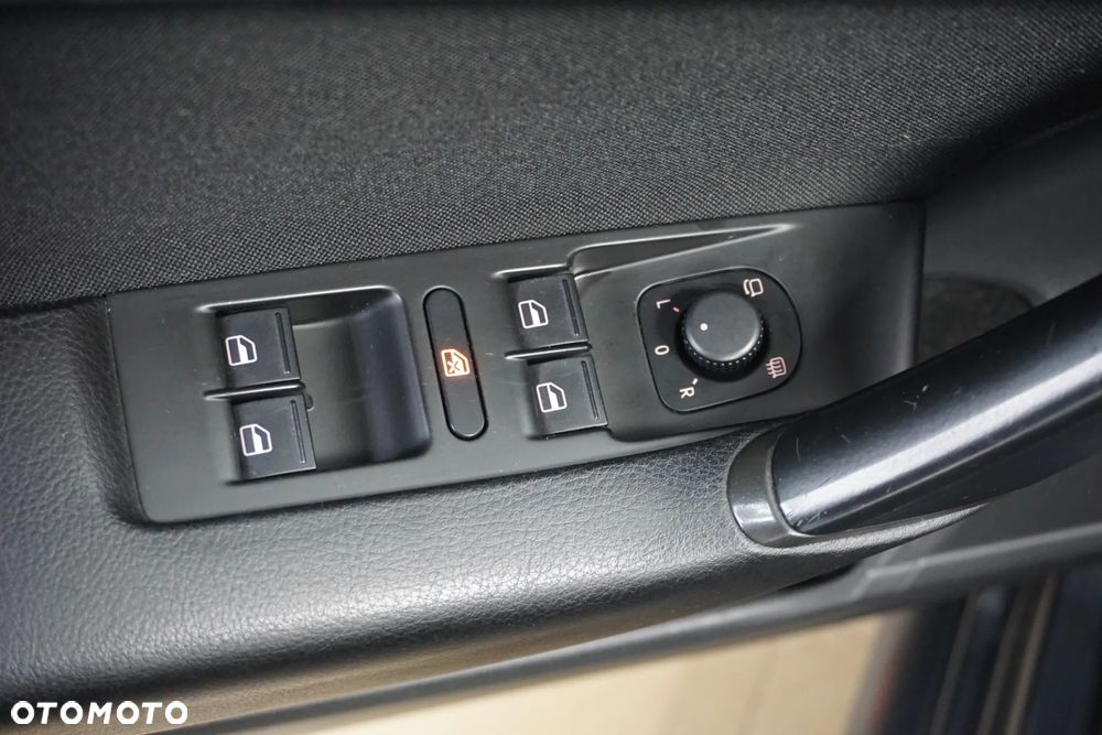 Volkswagen Passat 2.0 TDI Comfortline - 26