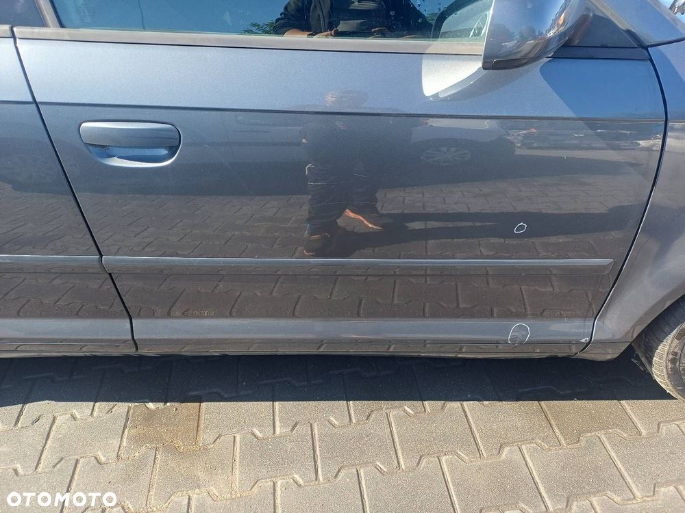 DRZWI KOMPLETNE PRAWY PRZÓD AUDI A3 8P LX7Z - 2