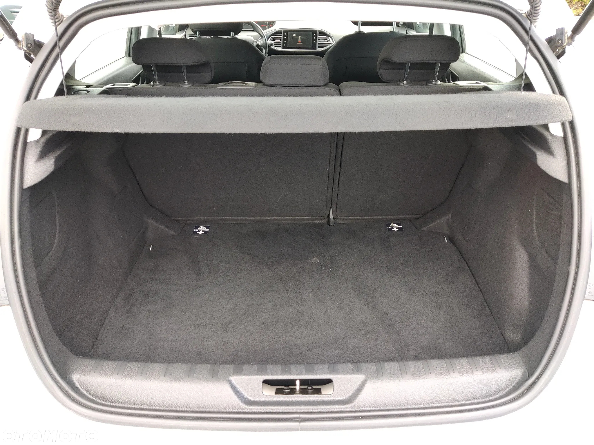Peugeot 308 1.6 THP Allure - 16