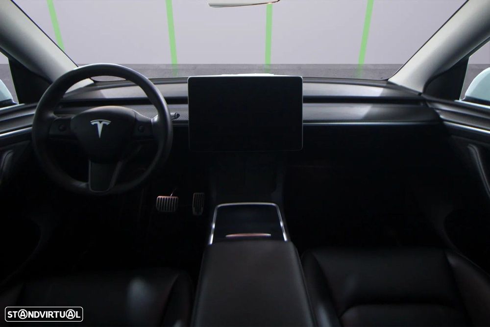 Tesla Model Y Standard - 11