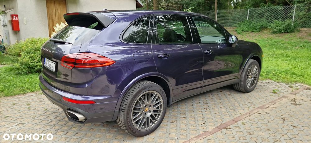 Porsche Cayenne Platinum Edition - 3