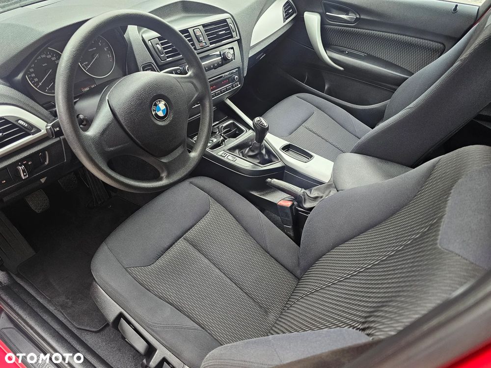 BMW Seria 1 116i - 10
