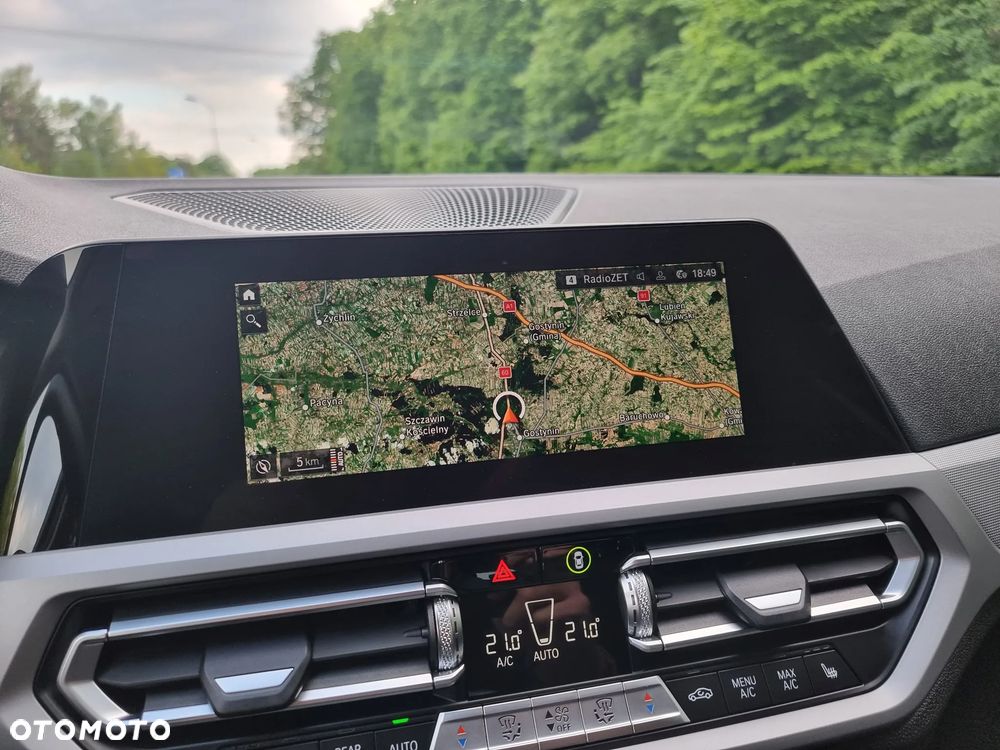BMW Seria 3 320d Edition Luxury Line Purity - 31
