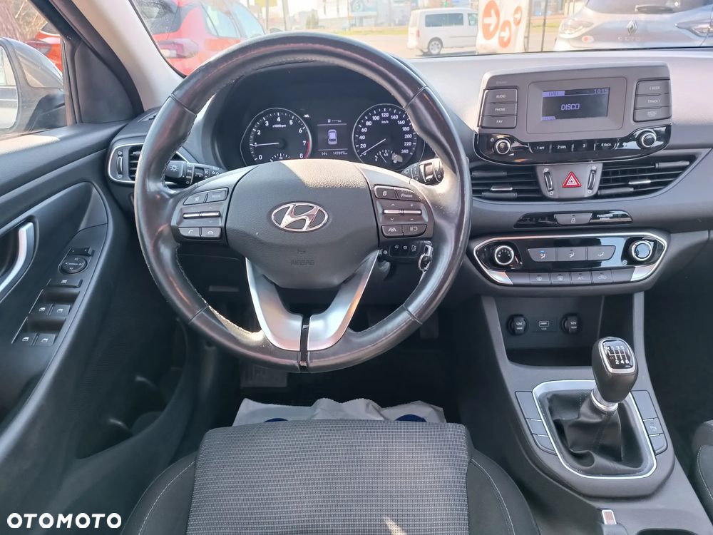 Hyundai i30 1.5 DPI Classic + - 20