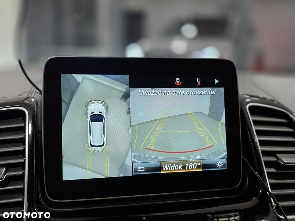 Mercedes-Benz GLE - 33