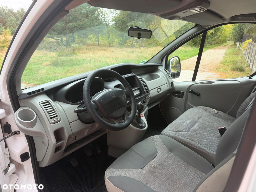 Renault Trafic - 19